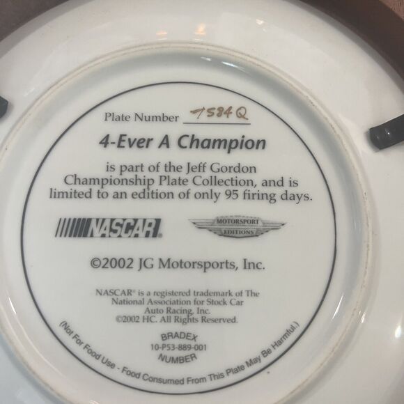 Vintage Jeff Gordon “4-Ever A Champion” collector plate, 9" detachable Frame - Picture 10 of 10